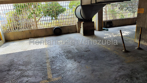 Apartamento En Alquiler En La Alameda. Sw Cod. 25-18459