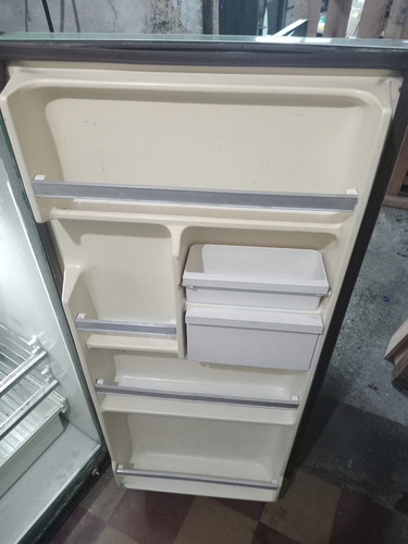 Heladera Antigua Con Congelador (Usado)