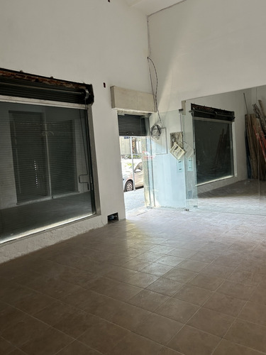Imagen 10 de 11 de Venta Local Zona Mayorista Inca A Mts Arenal Grande Con Gran Visibilidad.