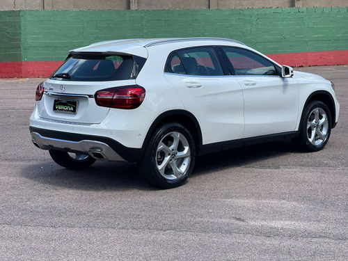 Imagem 4 de 15 de Mercedes-benz Gla 200 1.6 Cgi Flex Advance 7g-dct