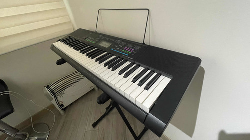 Imagen 3 de 3 de Teclado Casio Ctk 3400 Sk + Funda + Atril