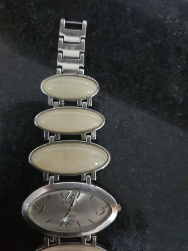 Relógio Vintage Gucci Com Pulseira Madre Pérola