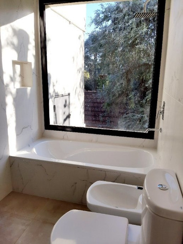 Imagen 12 de 14 de Casa En Venta En Las Praderas De Lujan