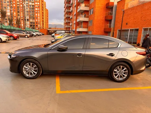 Mazda 3 2.0 Touring