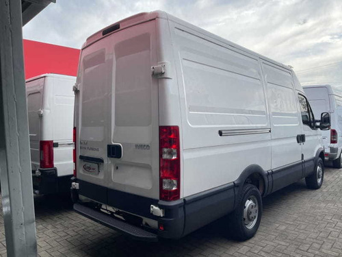 Imagem 7 de 8 de Iveco Daily 35s14 Gran Furgone 2019