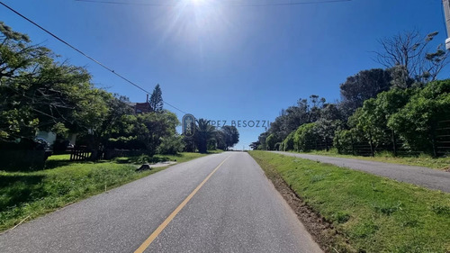 Venta De Terreno Parte Alta De Punta Colorada, Piriapolis - Superficie De 543m