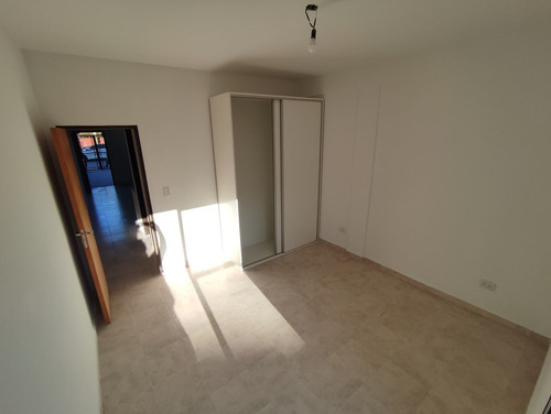 Imagen 7 de 10 de Departamento En Venta En José C Paz