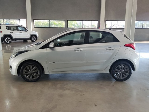 Hyundai HB20 HB20 1.6 COMFORT PLUS 16V FLEX 4P AUTOMÁTICO
