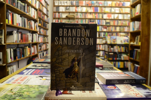 Juramentada (archivo De Las Tormentas 3) Brandon Sanderson. 