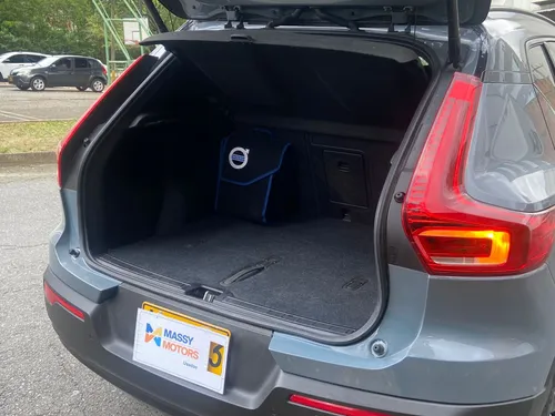 Volvo XC40 B5 R-Design