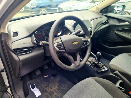 Imagen 17 de 21 de Nuevo Chevrolet Onix Ls 2023 1.2 0km Color Financia Smartin6