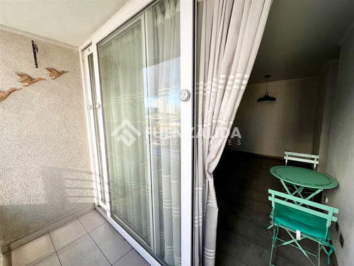 Departamento En Venta De 3 Dorm 2 Bañ 1 E 1 B. Metro Lo Vial
