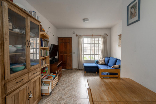 Venta - Casa 3 Dormitorios - Muñiz