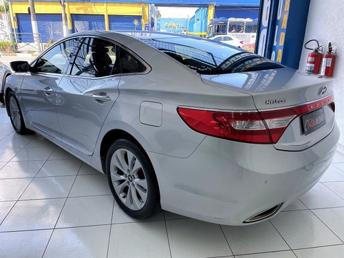 Imagem 8 de 11 de Hyundai Azera 3.0 V6 Aut. 2013 Muito Novo