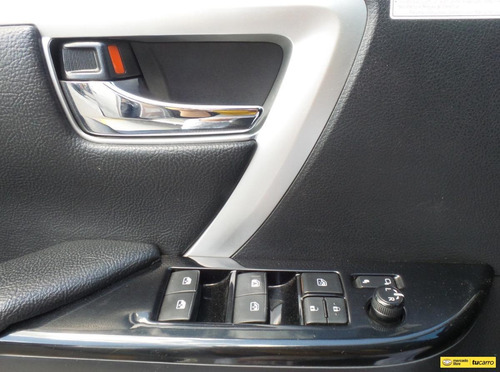 Imagen 22 de 25 de Toyota Fortuner
