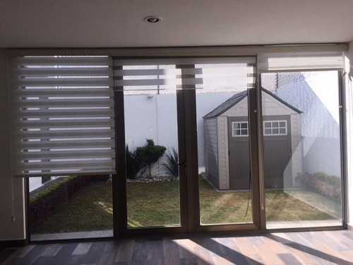 Imagen 3 de 26 de Casa En Venta En Privada Sobre Calle En Metepec