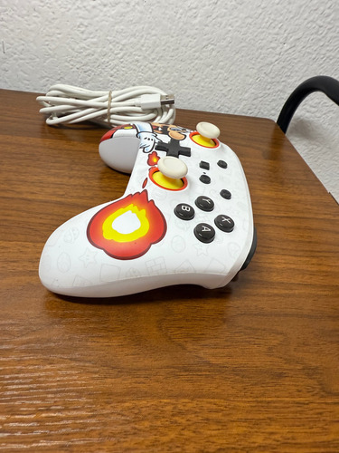 Control Alámbrico Nintendo Switch Fire Powera Color Blanco (Usado)