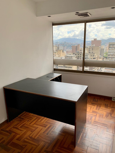 Imagen 11 de 15 de Se Vende Oficina 217m2 Av. Urdaneta 4840