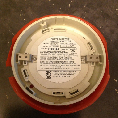 Detector Humo Convencional Hochiki Slr-24v Con Base 2 Hilos