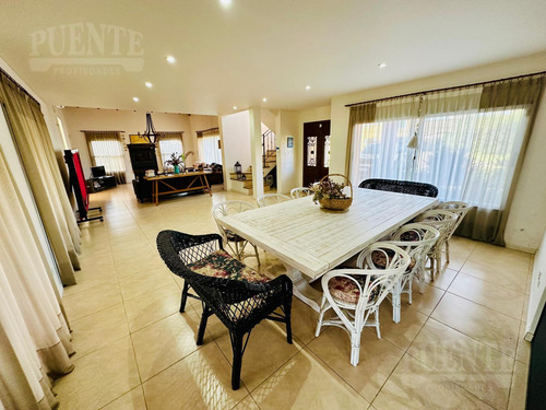 Casa En Barrio Fincas De San Vicente Golf Venta - Alquiler Amueblado