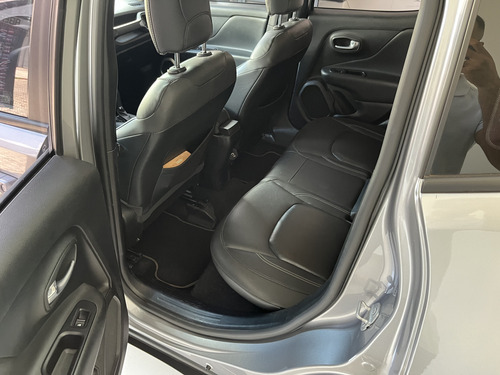 Jeep Renegade 1.8 Longitude Flex Aut. 5p