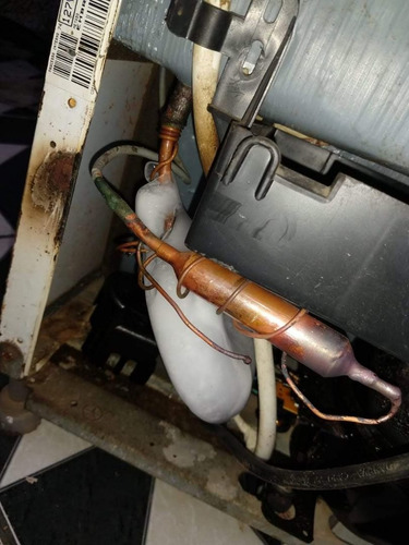 Imagem 2 de 2 de Serviço De Colocascao De Gás De Geladeira