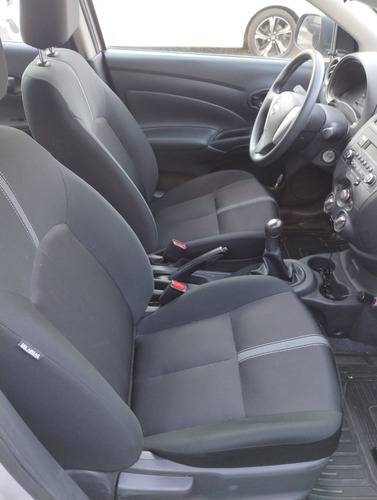 Excelente Nissan V Drive Color Plata Muy Buenas Condiciones!