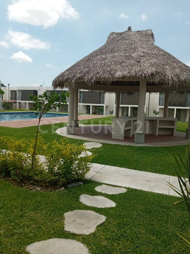 Casa En Renta En El Clima De La Eterna Primavera