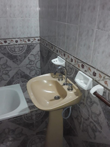Imagen 3 de 8 de Excelente Casa En El Centro De La Ciudad De Sauce Viejo