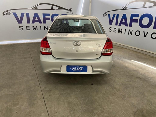 Imagem 8 de 13 de Toyota Etios X Sedan 1.5 Flex 16v 4p Aut.