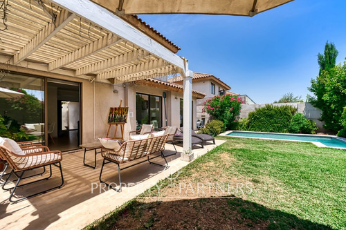 Excelente Casa Chilena En Las Brisas Norte