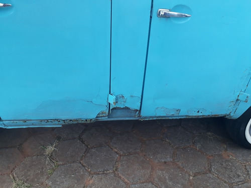 Volkswagem Kombi Antiga 6 Portas Corujinha Urgente
