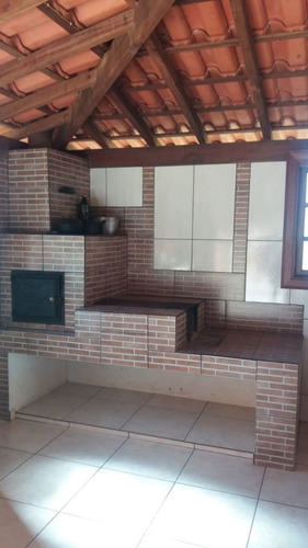Ótima Chácara Em Cruzília , No Sul De Minas , Com 30 Mil M2, Excelente , Casa Principal , Casa Menor , Toda Cercada , 4klm Da Cidade. - 812