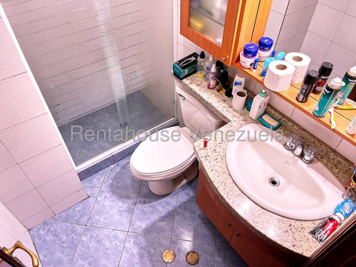 Apartamento Remodelado En Venta, Urb. El Paraiso