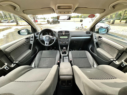 Volkswagen Golf 1.6 Conceptline