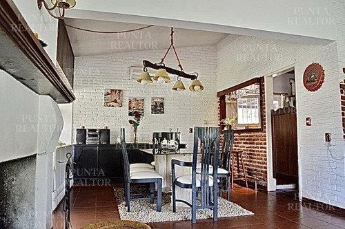Muy Buena Casa En Venta En San Rafael- Ref: 244
