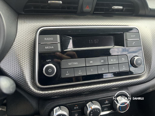 Nissan Kicks 1.6 16V FLEXSTART S 4P XTRONIC