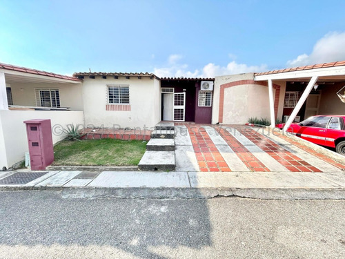 Casa En Venta En Los Cerezos Cabudare, Mco R E F 2 4 - 1 5 0 7 1