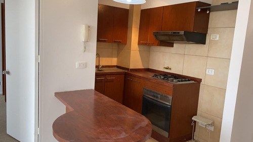 Vendo Cómodo Departamento En Excelente Ubicación