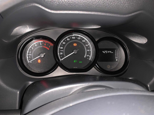 Imagen 7 de 9 de Renault Duster Oroch 2020 1.6 Dynamique