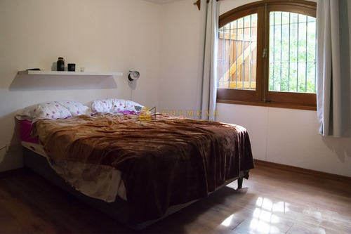 Casa Ubicada En Zona De Paz Y Tranquilidad.- Ref: 4528