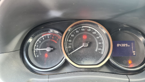 Imagen 11 de 23 de Renault Duster 2.0 4x2 Privilege