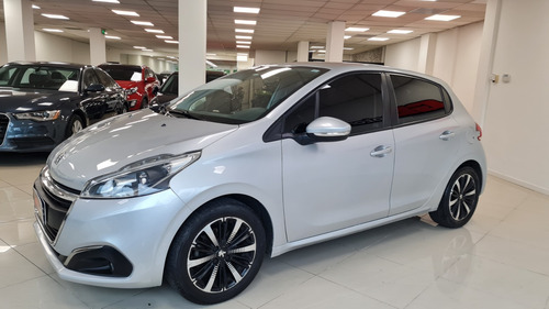Peugeot 208 1.2 2017 Impecable Estado!!! ((gl Motors))