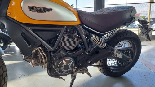 Imagen 3 de 15 de Ducati Scrambler 800 Classic Inmaculada !!!!