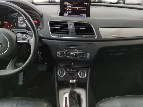 Imagem 10 de 15 de Audi Q3 Ambiente 2.0 Tfsi Quattro 4p Gasolina S Tronic