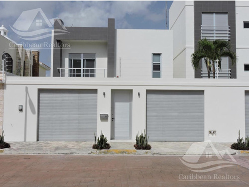 Casa En  Venta Calle Punta Coco Sm 12 Mza. 5 Jvkg1657