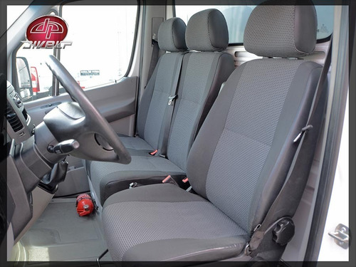 Imagem 17 de 20 de Mercedes Sprinter Street Com Baú Usada 2016