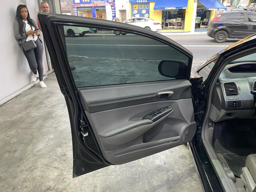 Honda Civic 1.8 Lxs Flex Aut. 4p