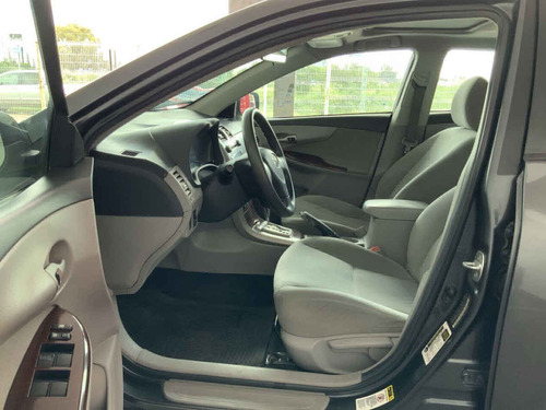 Imagen 12 de 14 de Toyota Corolla 2011 4p Xle Aut W/moonroof A/a Ee Cd R-16 Ab