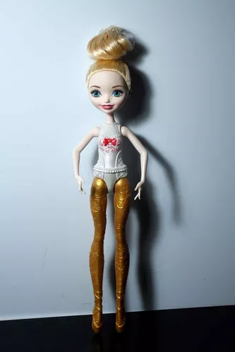 Boneca Ever After High Apple White Bailarina Usada